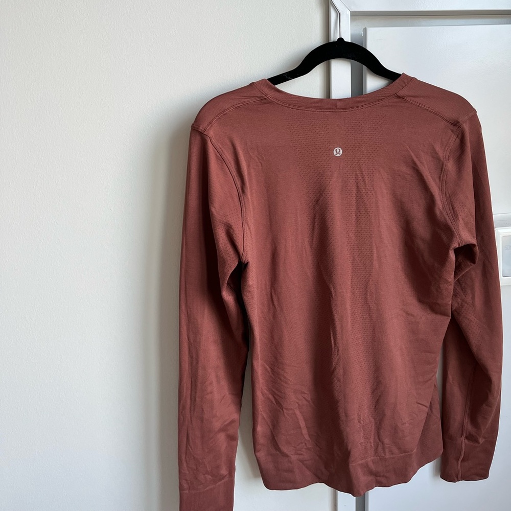 Lululemon swiftly relaxed long sleeve LS terracota size 6